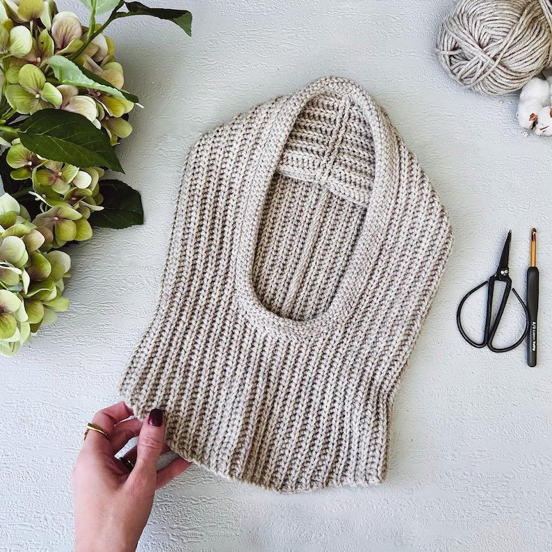 Sali Perfecto Hood (PDF crochet pattern)